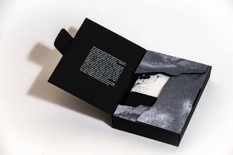 Susanna Guidi, «Maps» (2024): acquaforte e puntasecca, stampa 30 × 40 cm, cofanetto 11 × 15 × 3 cm